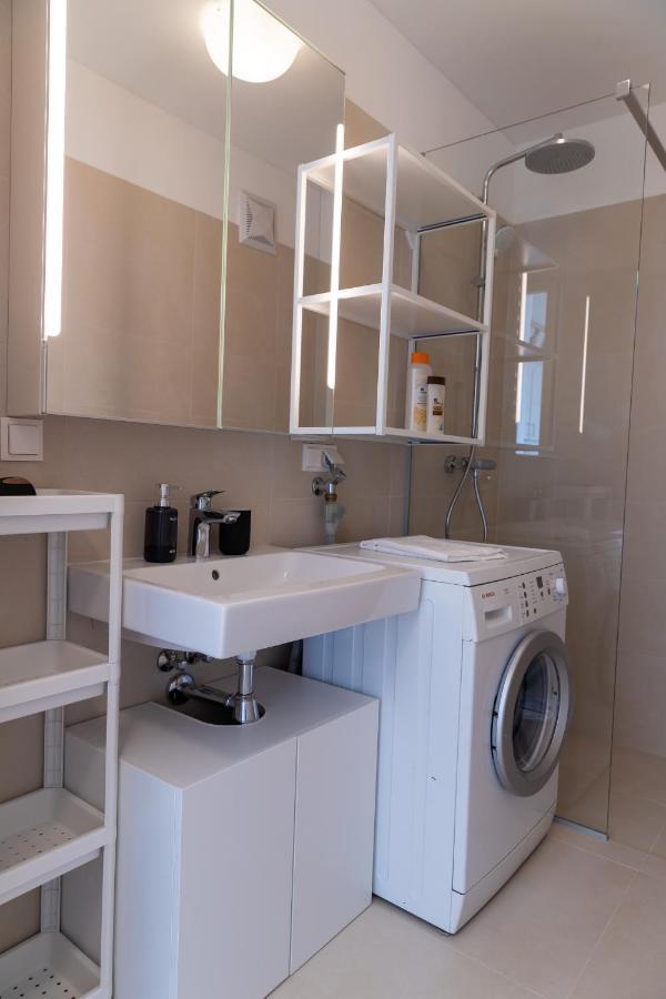 Maureen Lovely 2 Bedroom Unit With Community Pool Wien Ngoại thất bức ảnh