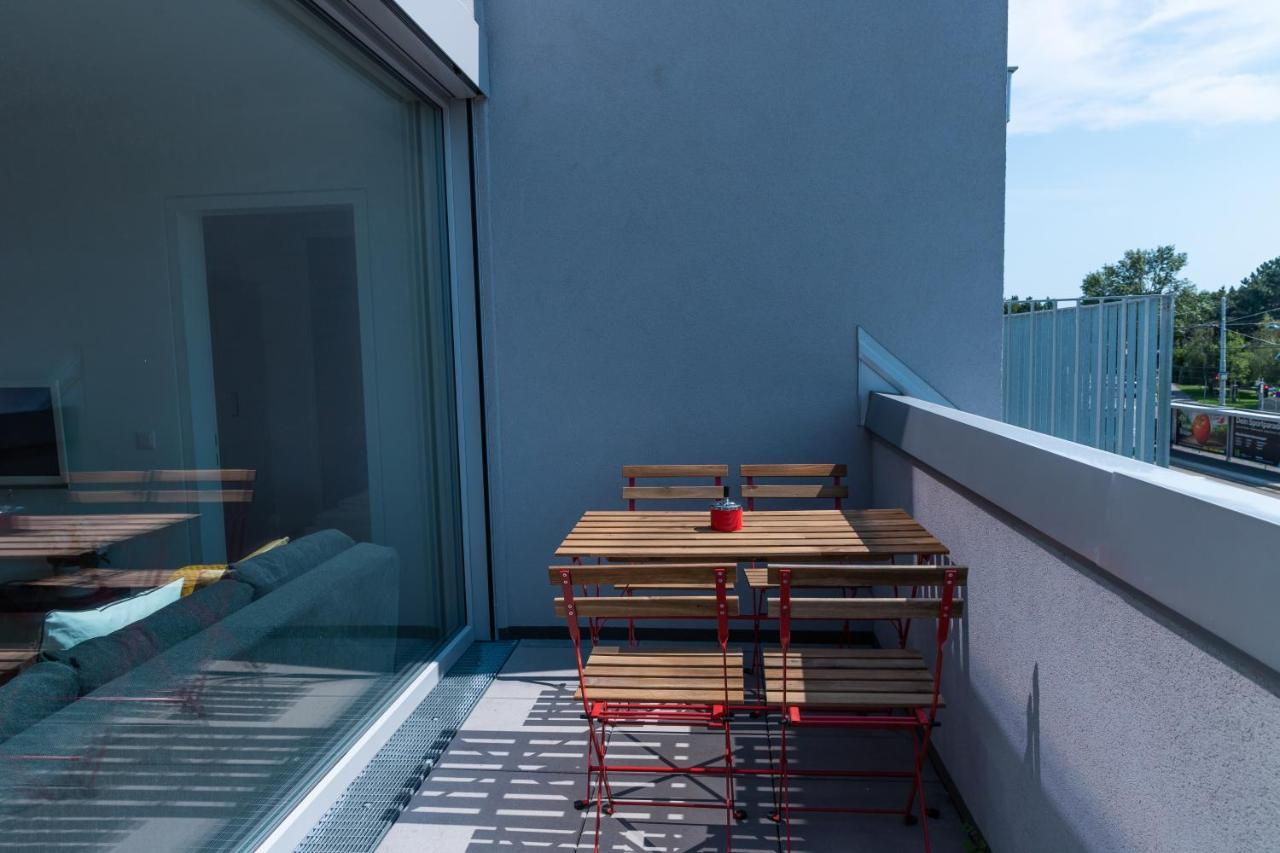 Maureen Lovely 2 Bedroom Unit With Community Pool Wien Ngoại thất bức ảnh
